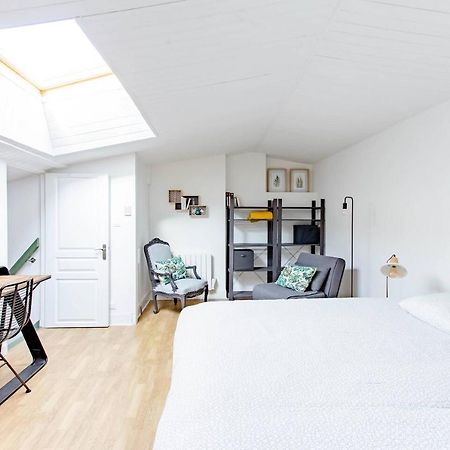 Superbe Duplex De 70M2 Avec 2 Chambres En Hyper Centre Au Calme Sur Cour Classe 3 Etoiles Avec Parking En Option Λα Ροσέλ Εξωτερικό φωτογραφία