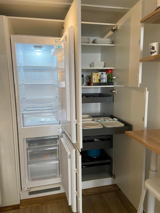 Superbe Duplex De 70M2 Avec 2 Chambres En Hyper Centre Au Calme Sur Cour Classe 3 Etoiles Avec Parking En Option Λα Ροσέλ Εξωτερικό φωτογραφία