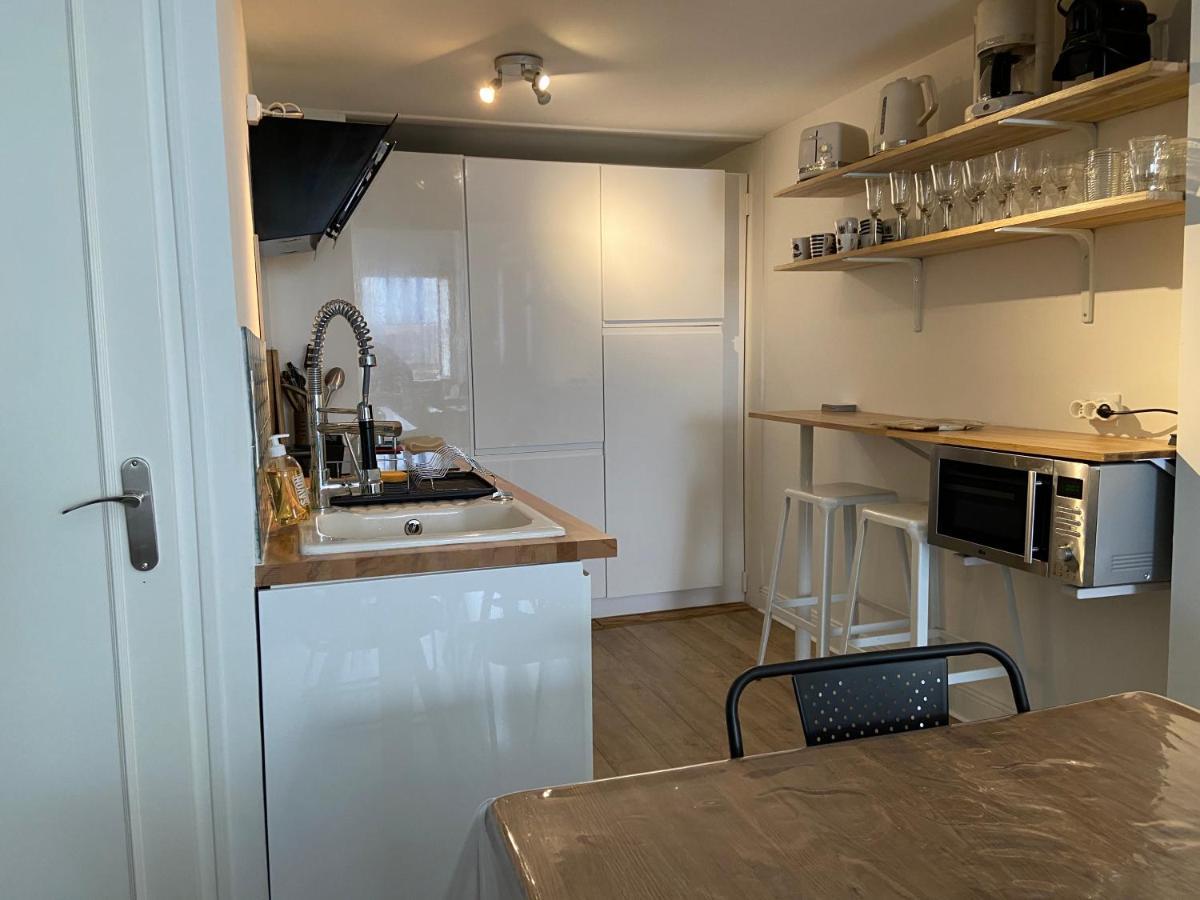 Superbe Duplex De 70M2 Avec 2 Chambres En Hyper Centre Au Calme Sur Cour Classe 3 Etoiles Avec Parking En Option Λα Ροσέλ Εξωτερικό φωτογραφία