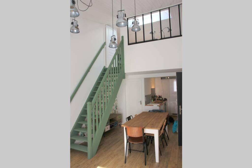 Superbe Duplex De 70M2 Avec 2 Chambres En Hyper Centre Au Calme Sur Cour Classe 3 Etoiles Avec Parking En Option Λα Ροσέλ Εξωτερικό φωτογραφία