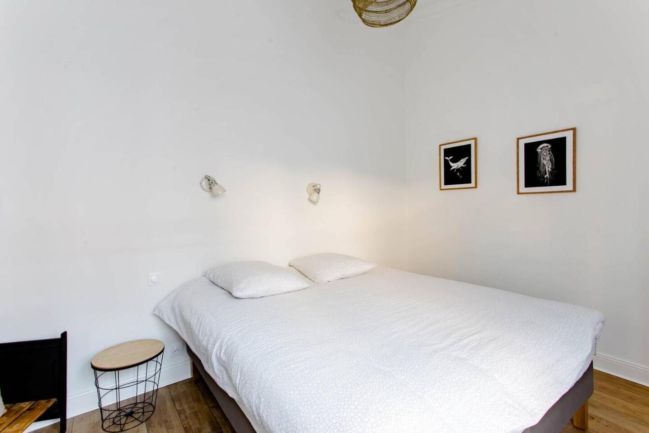 Superbe Duplex De 70M2 Avec 2 Chambres En Hyper Centre Au Calme Sur Cour Classe 3 Etoiles Avec Parking En Option Λα Ροσέλ Εξωτερικό φωτογραφία